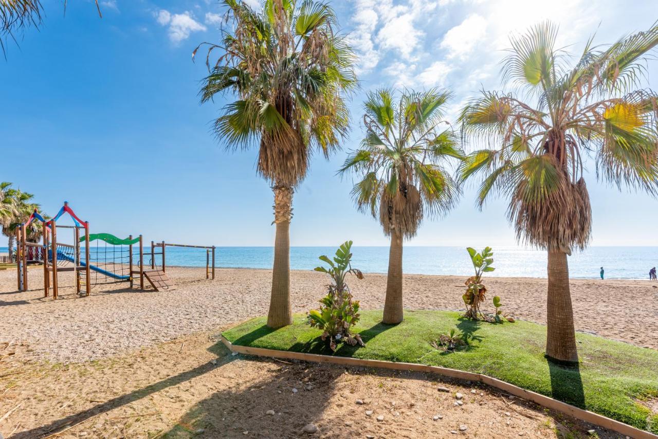 אלגארובו-קוסטה 50 Mts Beach With Sea Views Pool מראה חיצוני תמונה